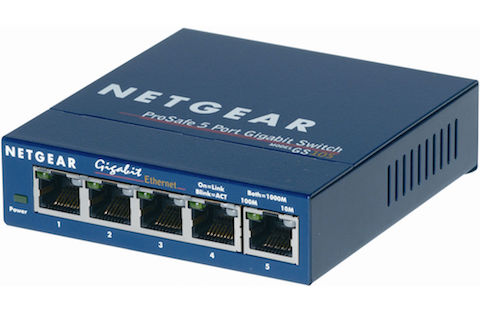 Ethernet Switch: Netgear GS105
